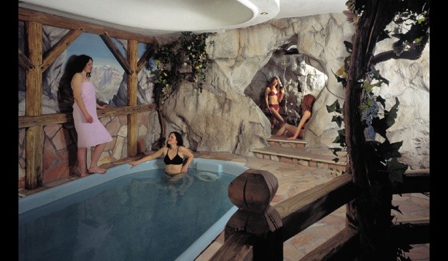 Hotel & Club Gran Chalet Soreghes recenzie