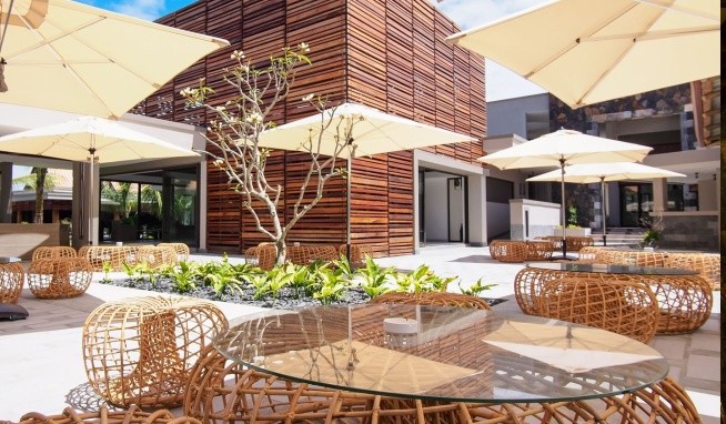 Crystals Beach Resort Belle Mare recenze