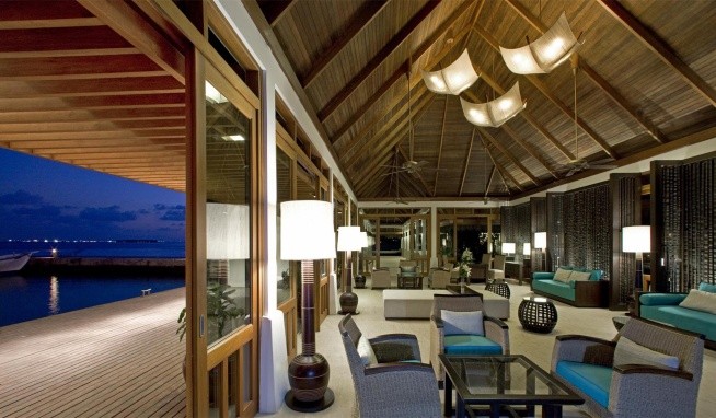 Sheraton Maldives Full Moon Resort recenzie