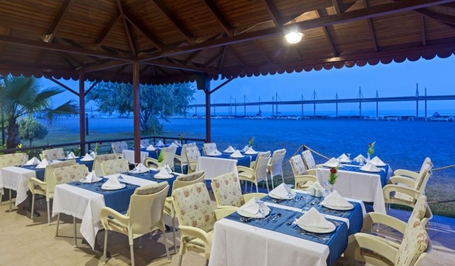 Felicia Village recenzie