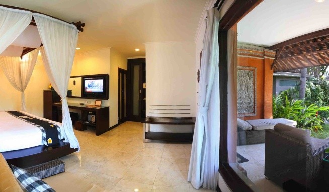 Legian Beach Hotel opinie