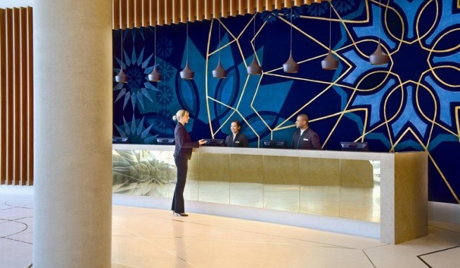 Crowne Plaza Abu Dhabi Yas Island recenze