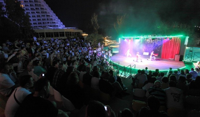 Surmeli Efes recenzie