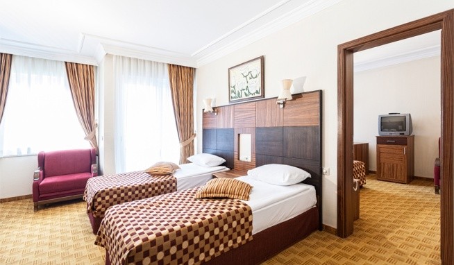 Rox Royal (ex. Grand Haber) recenzie