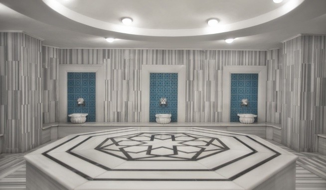 Akka Alinda recenzie