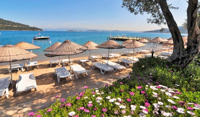 Club Izer Beach opinie