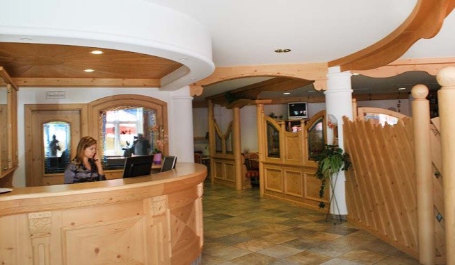 Stella Montis értékelés