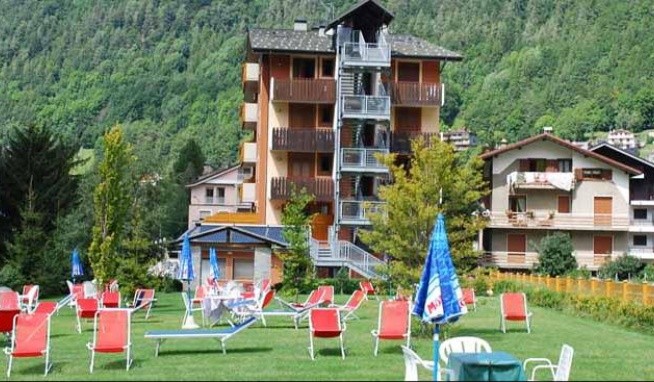 Derby (Aprica) recenze