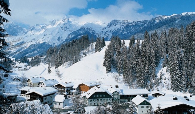 Alpendorf Dachstein West recenze