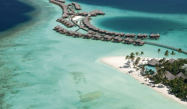 Constance Halaveli Resort recenzie