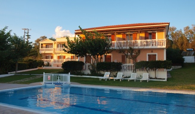 Studia Lukas recenzie