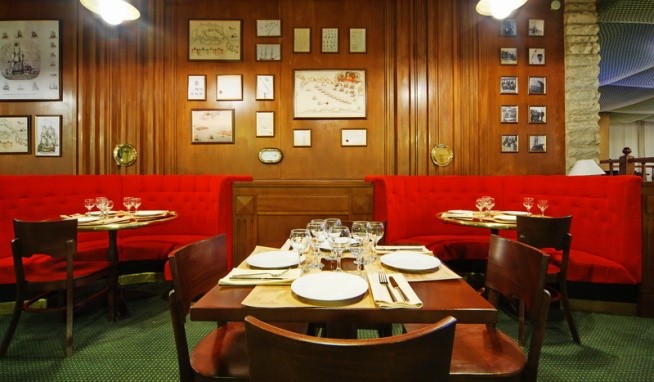 St. Petersburg recenze