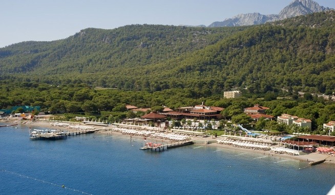 Crystal Flora Beach Resort opinie