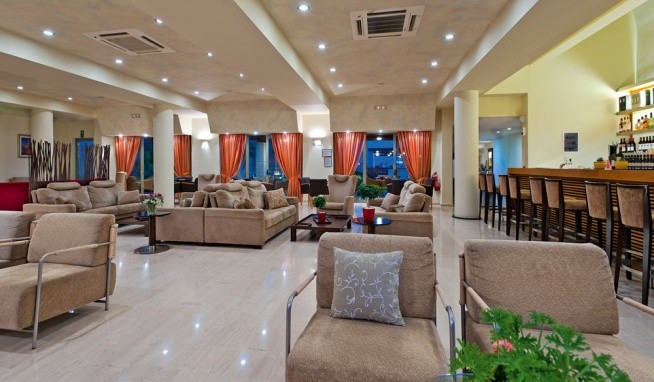 Giannoulis Santa Marina Plaza opinie