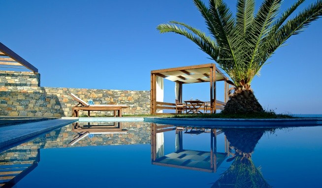 St. Nicolas Bay recenze