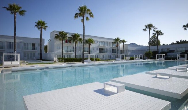 So White Boutique Suites opinie