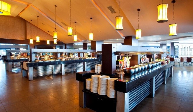 Limak Lara Deluxe Resort recenzie