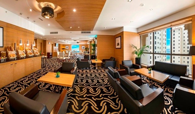 Ramada Plaza Jumeirah Beach Residence recenze