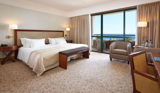 The Cliff Bay recenzie