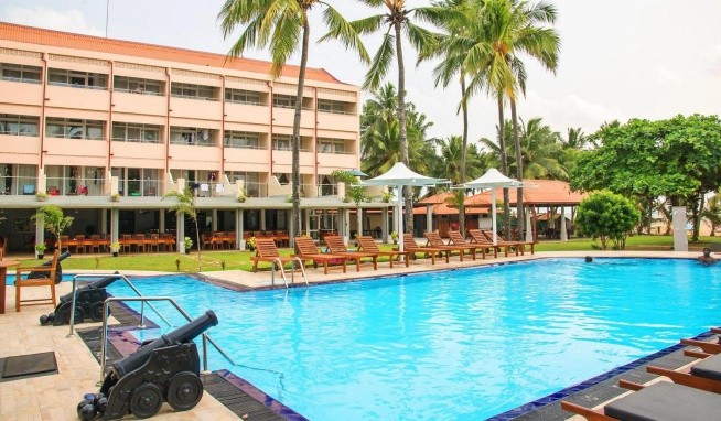 Paradise Beach Hotel értékelés