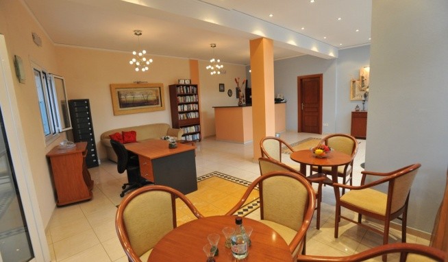 Saint Spyridon recenze