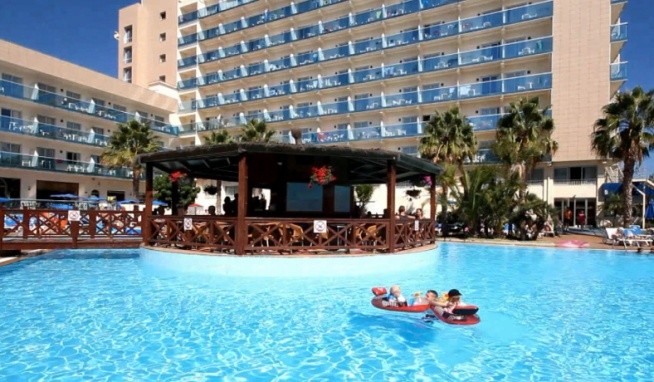 Golden Taurus Park recenze