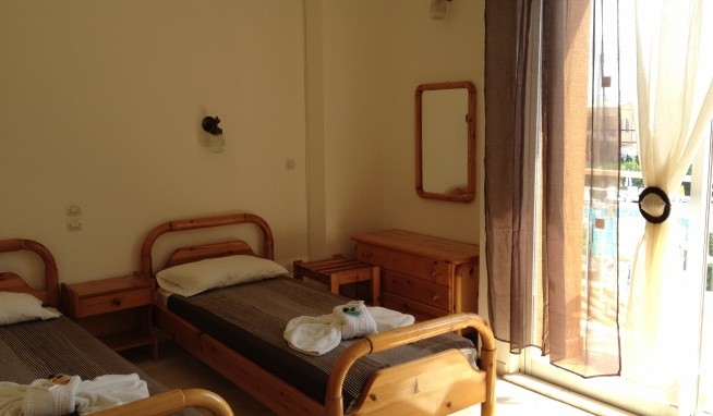 Pantheon Hall recenzie