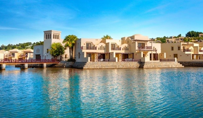 The Cove Rotana Resort recenze