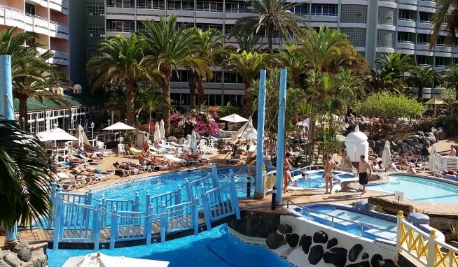 Abora Buenaventura recenze