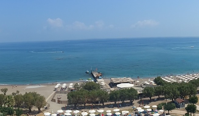 Collossos Beach értékelés