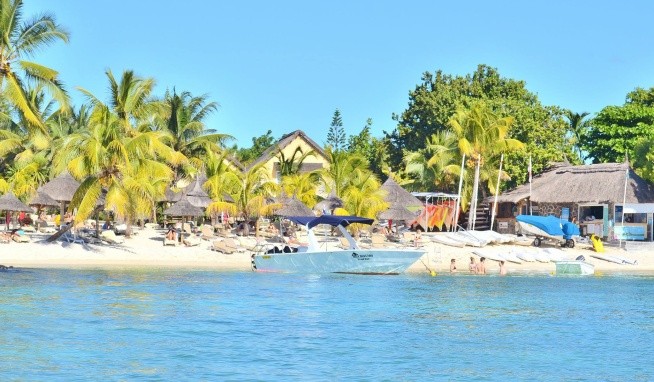 LUX Grand Baie Resort & Residences (ex. Merville Beach) recenze