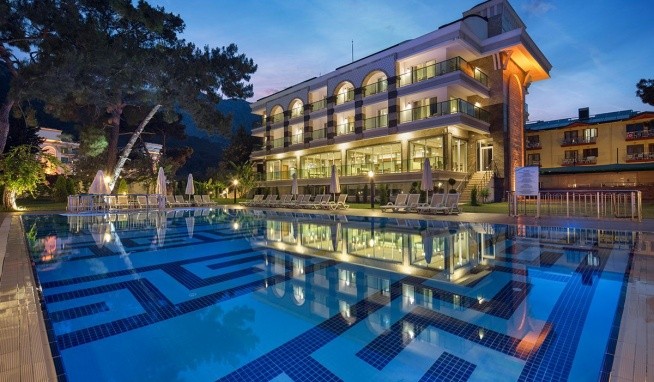 Dosinia Luxury Resort opinie