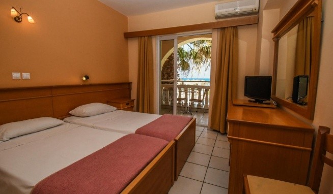 Anastasia Beach recenze