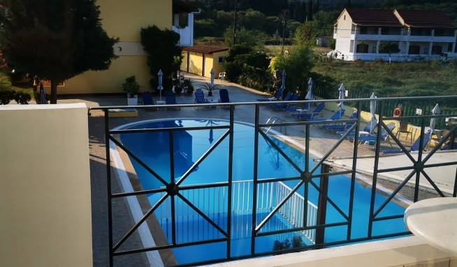 Dimitra Studios & Apartments recenze
