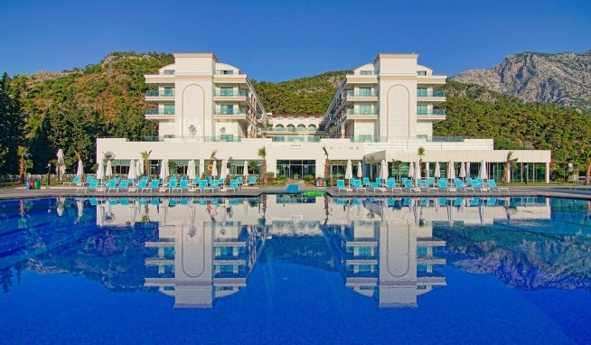 Dosinia Luxury Resort recenze