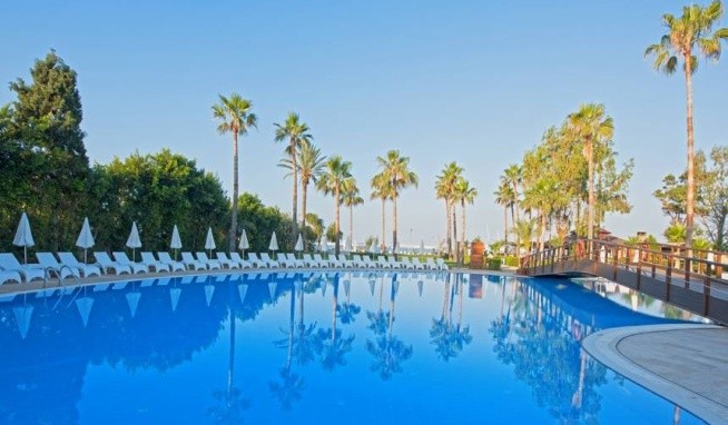 Club Kastalia recenzie