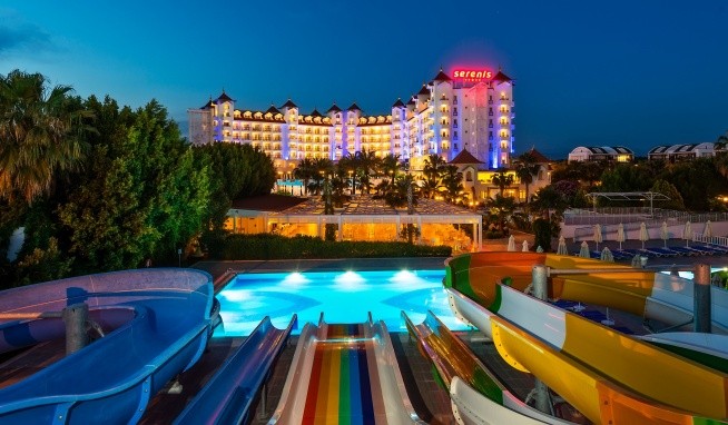 Serenis Hotel opinie