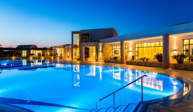 Grand Hotel Holiday Resort recenzie