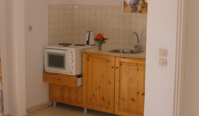 Studia George recenze