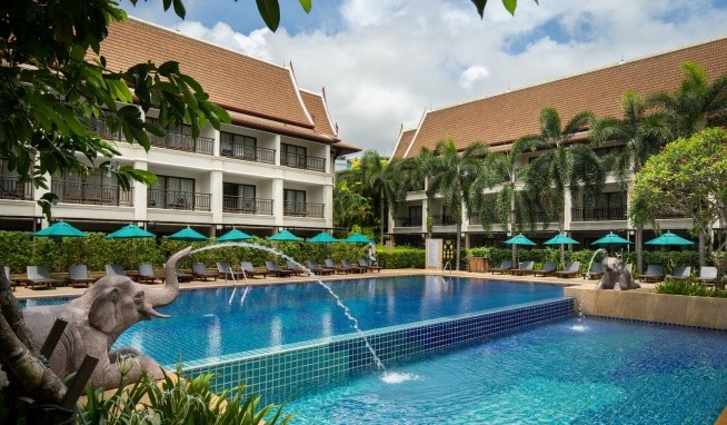 Deevana Patong & Spa recenze