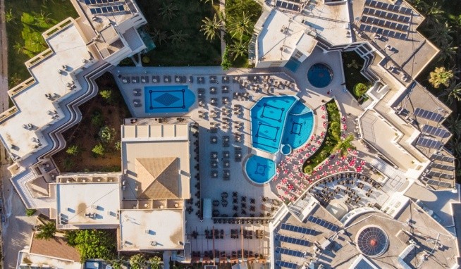 Vantaris Palace recenze