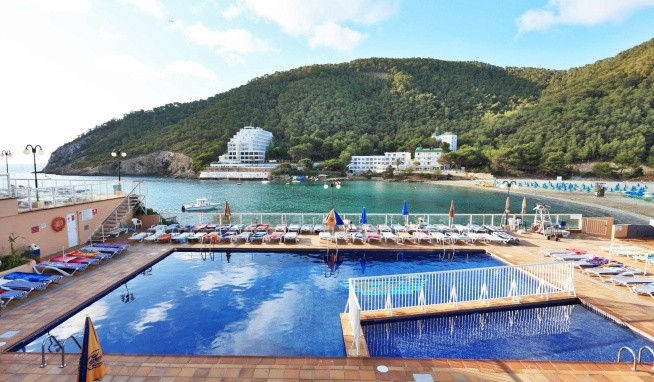 Hyde Ibiza (ex. Sirenis Cala Llonga Resort) opinie