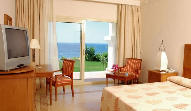 Continental Plaza Beach recenze