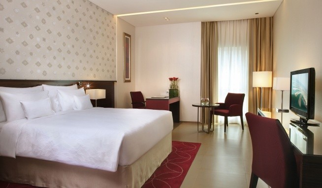 Cosmopolitan recenze