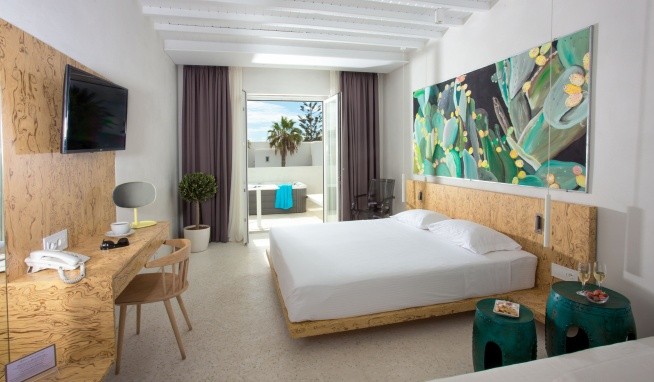 Mykonos Dove Beach recenzie