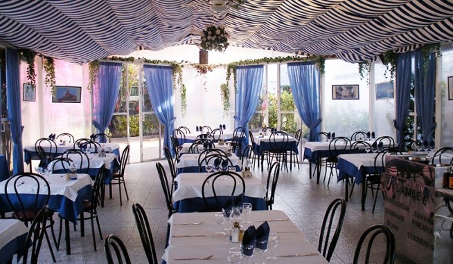 Bungalows Capri recenze