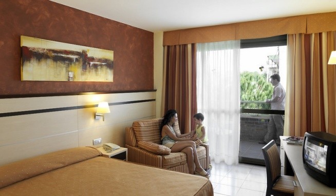 Golden Port Salou & Spa recenze