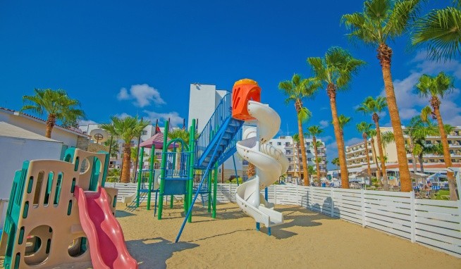 Marlita Beach Hotel Apartments recenze