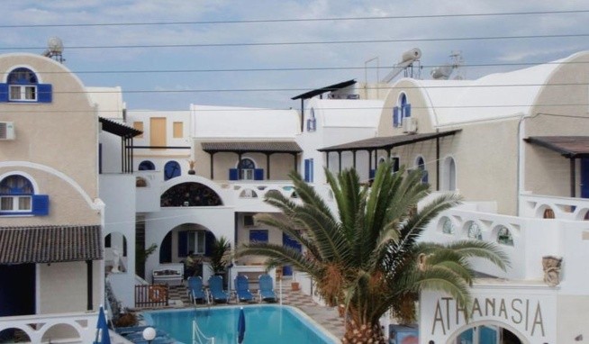 Studia Athanasia recenze