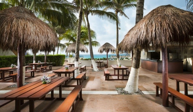 Now Emerald Cancún opinie